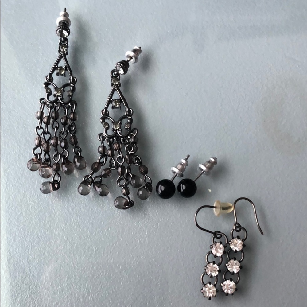 (3 for $30) Earring bundle, 3 pairs.